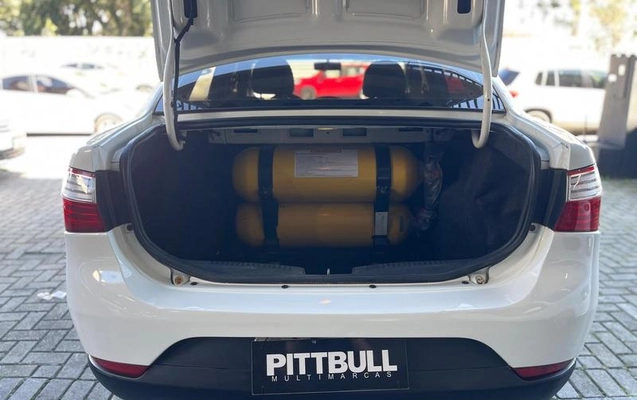imagem-https://www.socarrao.com.br/sc-vehicle-images-prod/2259037/1788728840751-8209105_10_B_e26271616e.jpeg