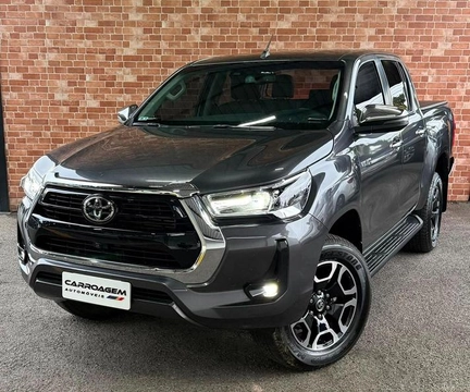 Toyota Hilux 2025 Cinza — foto 1 de 3