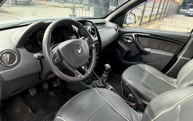 imagem-https://www.socarrao.com.br/sc-vehicle-images-prod/2259710/1782147310814-8133856_6_B_8fc9c721f8.jpeg
