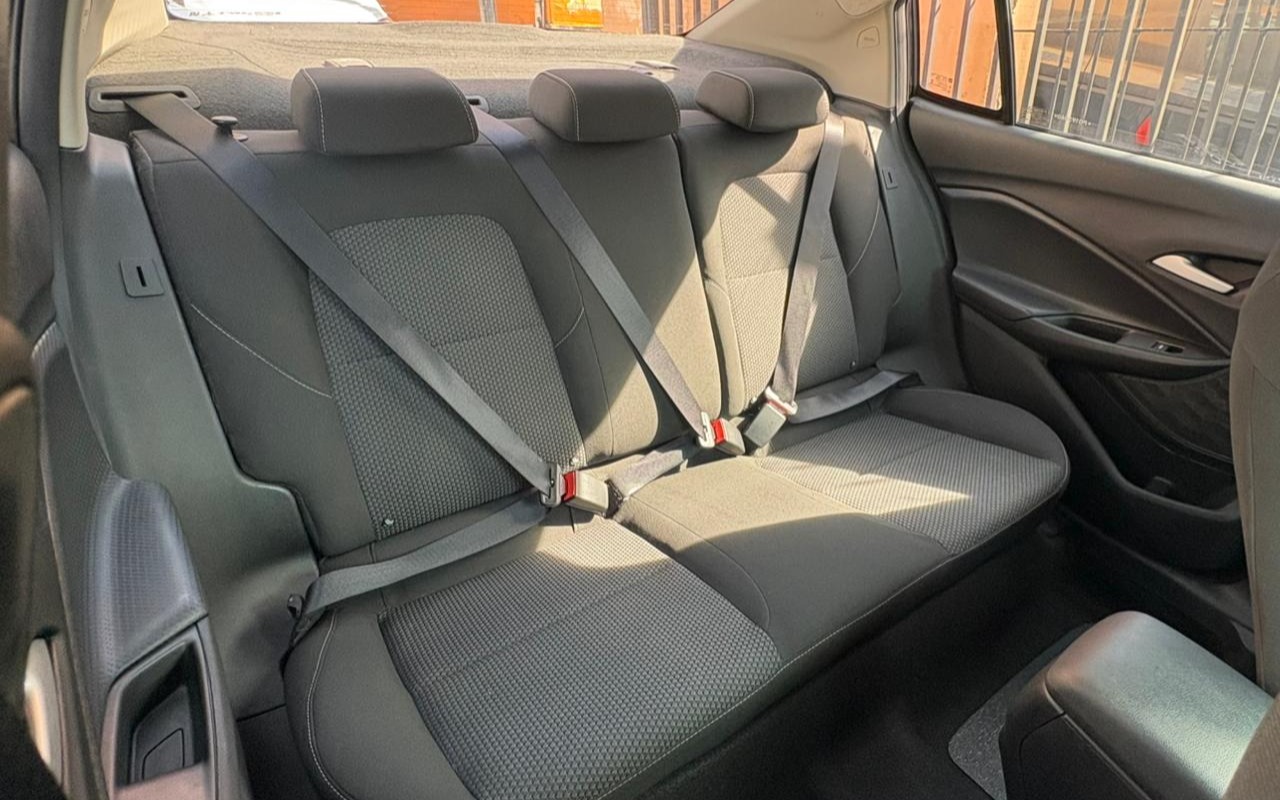 imagem-https://www.socarrao.com.br/sc-vehicle-images-prod/2260004/1782149151508-V2hhdHNBcHAgSW1hZ2UgMjAyNi0wNi0yMiBhdCAxMy4zMS40NS5qcGVn.jpeg