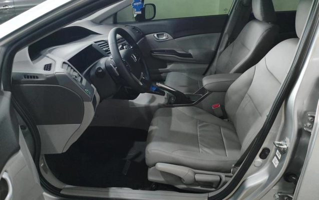 imagem-https://www.socarrao.com.br/sc-vehicle-images-prod/2260042/1783517837845-8209867_16_B_9c2171172c.jpeg