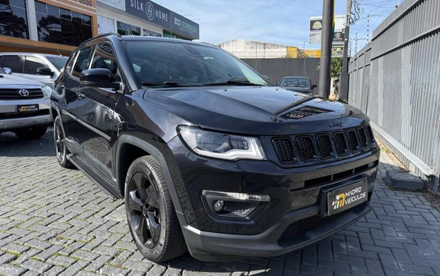 imagem-https://www.socarrao.com.br/sc-vehicle-images-prod/2260169/1792508460162-8183382_3_B_baac329472.jpeg