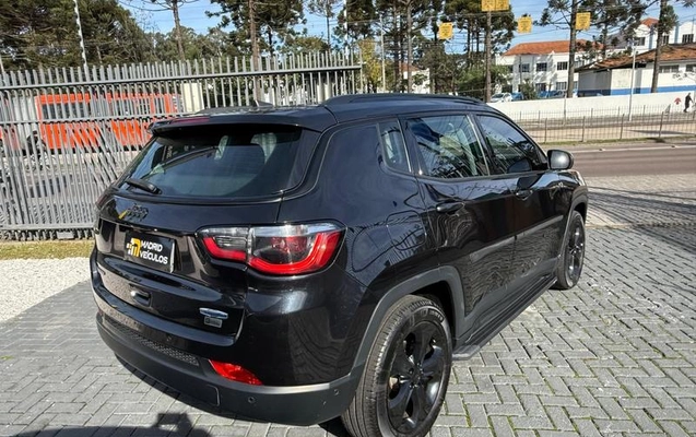 imagem-https://www.socarrao.com.br/sc-vehicle-images-prod/2260169/1792508460165-8183382_5_B_3e89e01761.jpeg