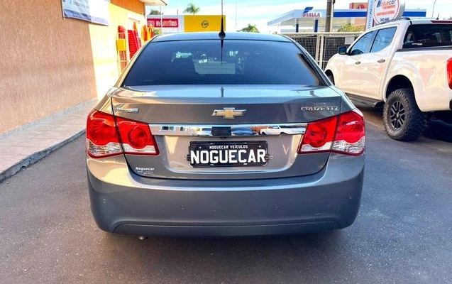 imagem-https://www.socarrao.com.br/sc-vehicle-images-prod/2260286/1782226881563-8209991_3_B_ec3472dec2.jpeg