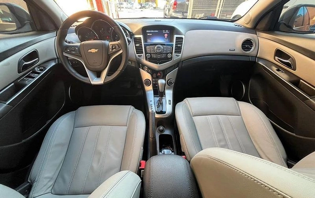 imagem-https://www.socarrao.com.br/sc-vehicle-images-prod/2260286/1782226881569-8209991_14_B_e53fe1b033.jpeg