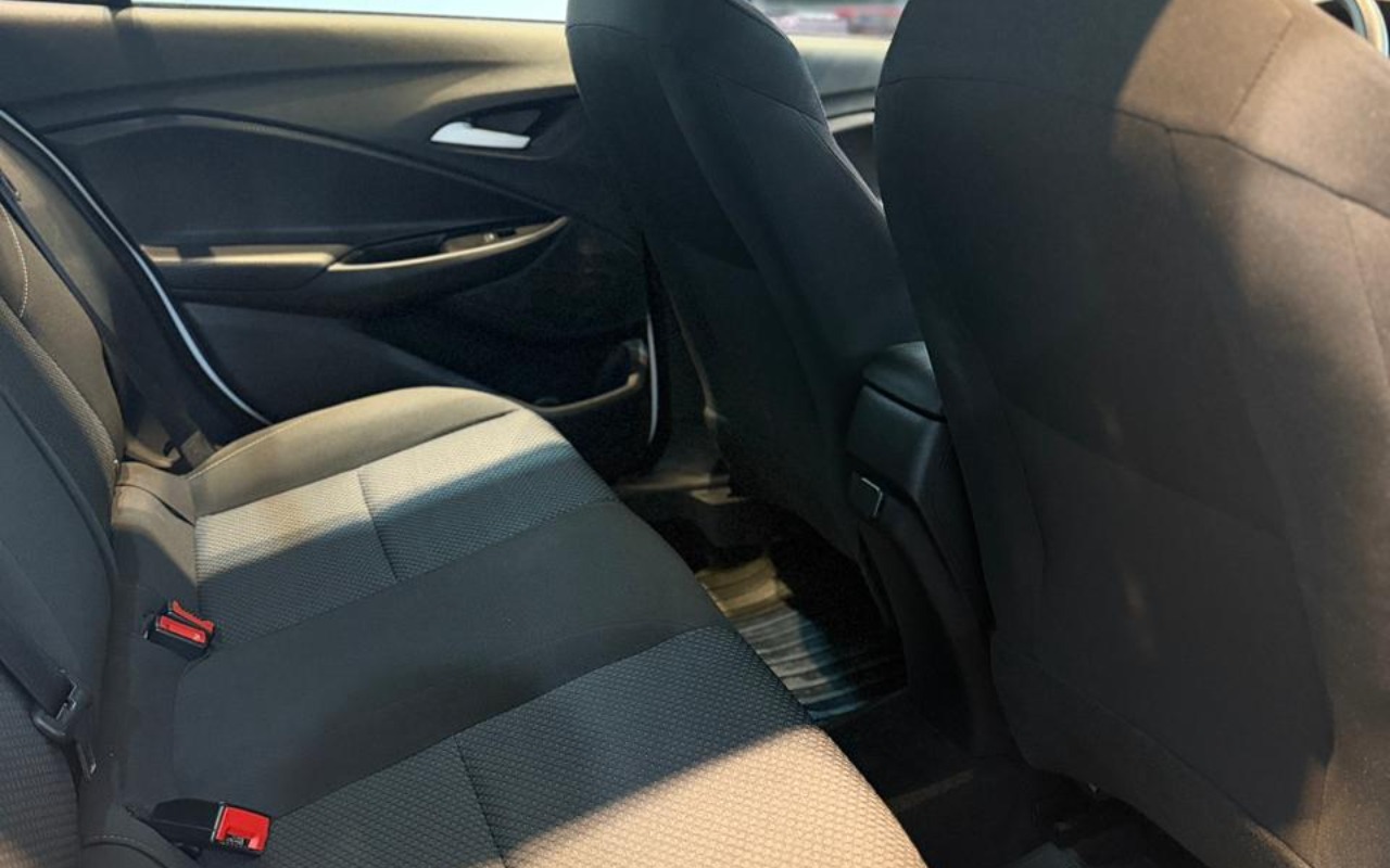 imagem-https://www.socarrao.com.br/sc-vehicle-images-prod/2260383/1782151566704-V2hhdHNBcHAgSW1hZ2UgMjAyNi0wNS0xOSBhdCAxNi41My4wMS5qcGVn.jpeg