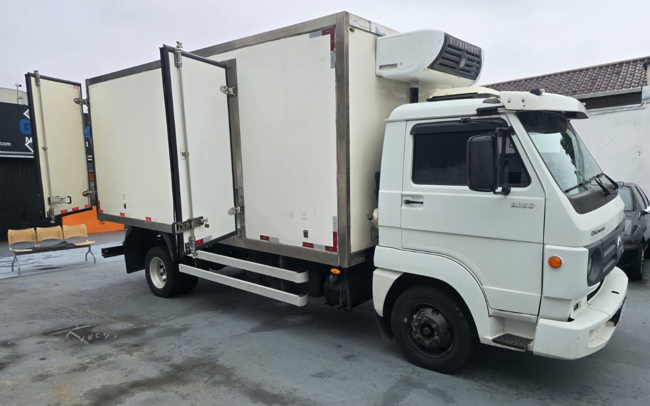 imagem-https://www.socarrao.com.br/sc-vehicle-images-prod/2260577/1782152592803-V2hhdHNBcHAgSW1hZ2UgMjAyNi0wNi0xOSBhdCAxMy40NS4yMi5qcGVn.jpeg
