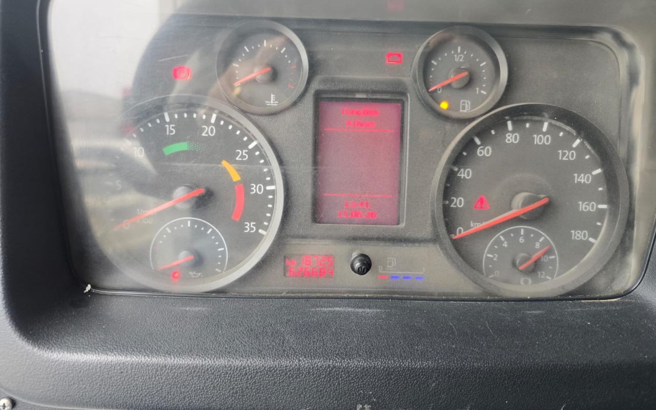 imagem-https://www.socarrao.com.br/sc-vehicle-images-prod/2260577/1782152593099-V2hhdHNBcHAgSW1hZ2UgMjAyNi0wNi0xOSBhdCAxMy40NS4yNyAoMikuanBlZw.jpeg