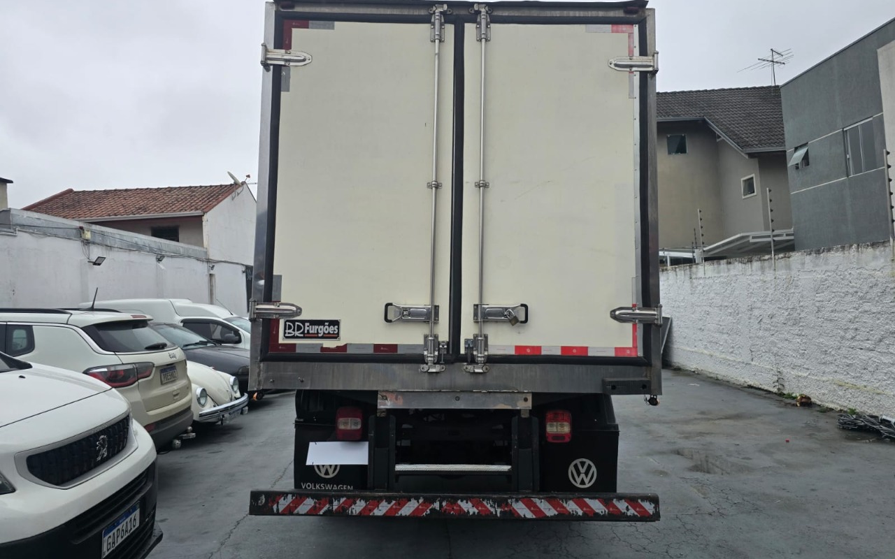 imagem-https://www.socarrao.com.br/sc-vehicle-images-prod/2260577/1782152593718-V2hhdHNBcHAgSW1hZ2UgMjAyNi0wNi0xOSBhdCAxMy40NS4yNi5qcGVn.jpeg