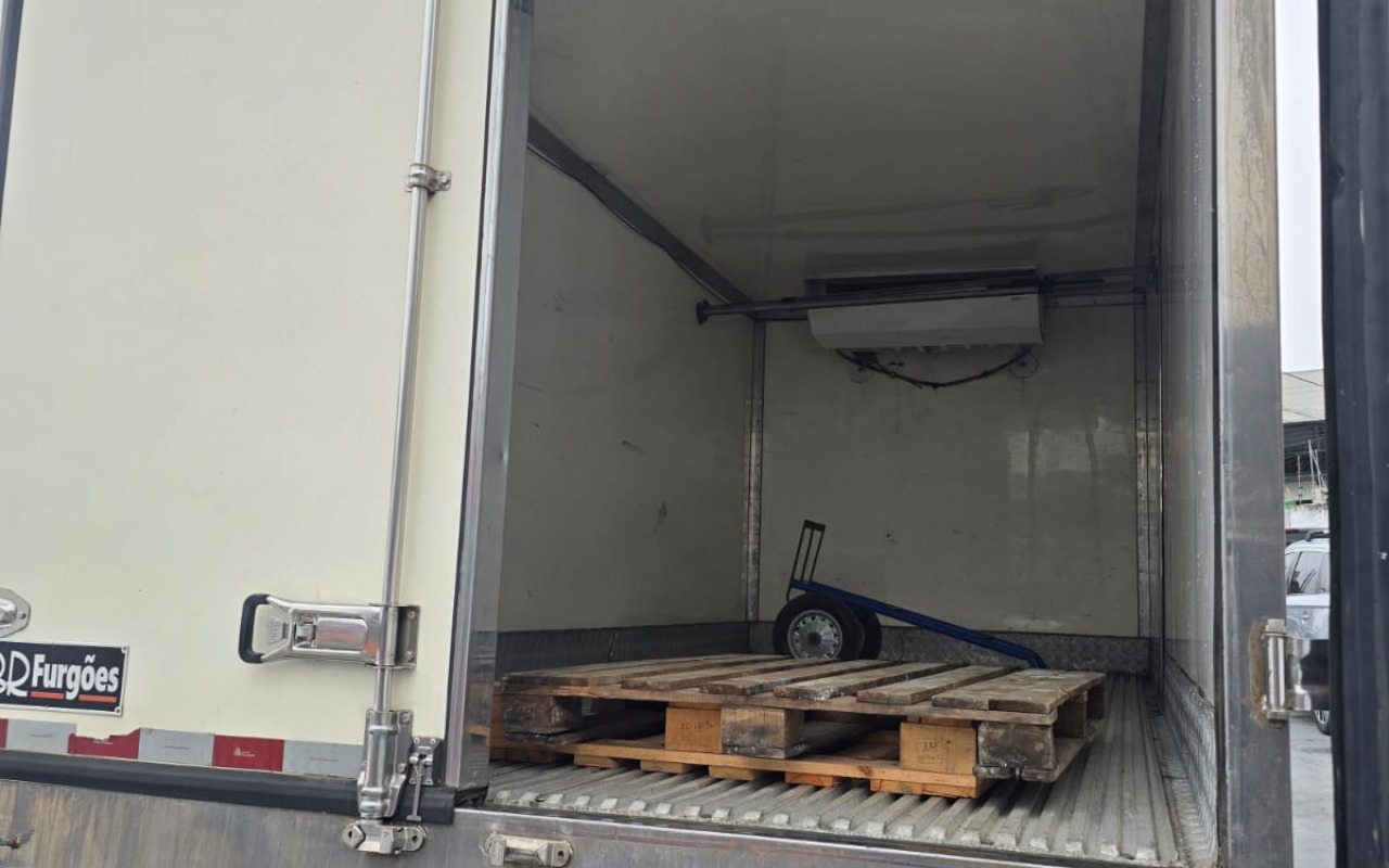 imagem-https://www.socarrao.com.br/sc-vehicle-images-prod/2260577/1782152593863-V2hhdHNBcHAgSW1hZ2UgMjAyNi0wNi0xOSBhdCAxMy40NS4yNS5qcGVn.jpeg