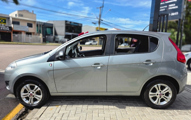 imagem-https://www.socarrao.com.br/sc-vehicle-images-prod/2260655/1782153092997-MjAyNjA2MjJfMTI1MzQ2LmpwZw.jpg