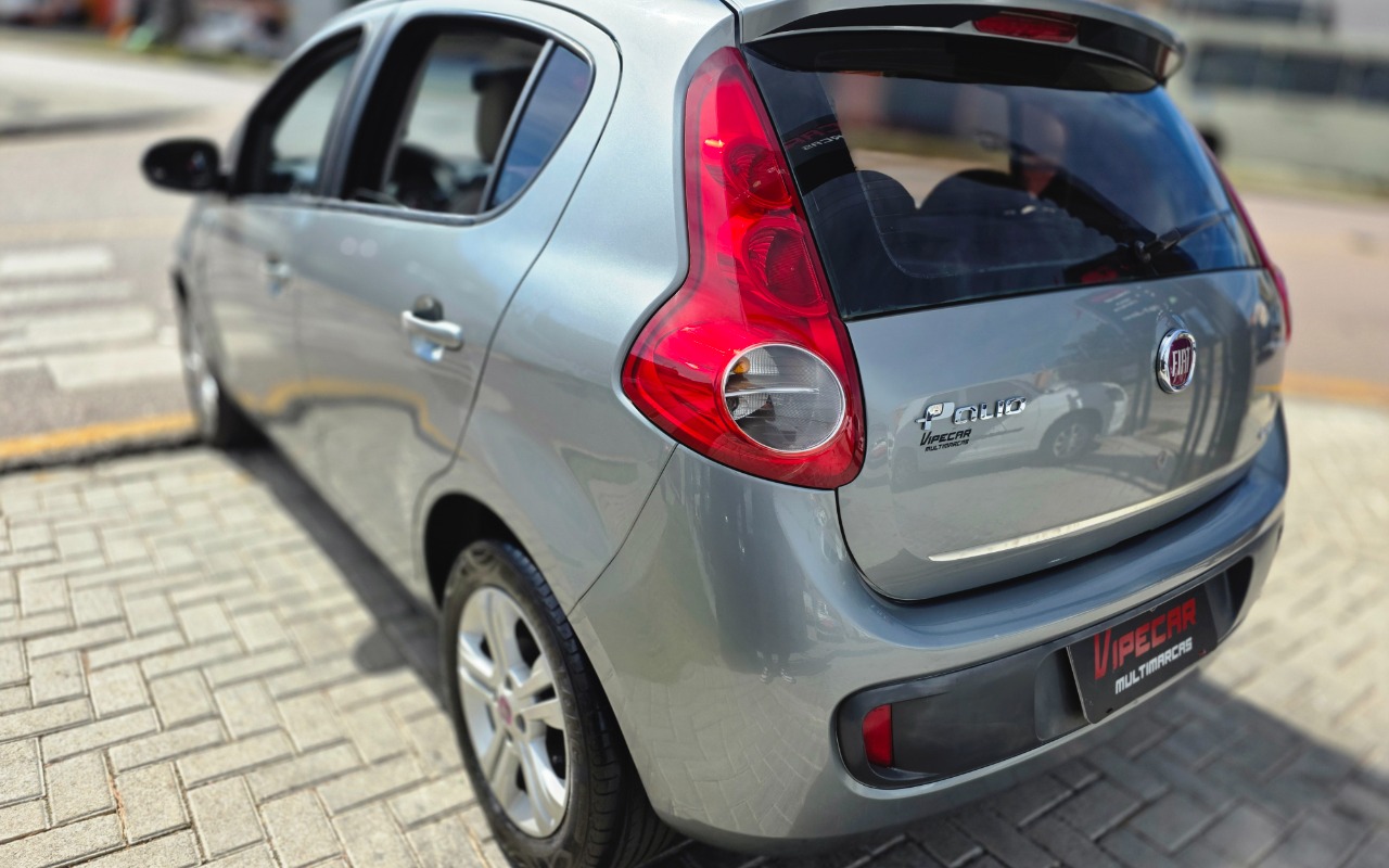 imagem-https://www.socarrao.com.br/sc-vehicle-images-prod/2260655/1782153093062-MjAyNjA2MjJfMTI1MzUzLmpwZw.jpg