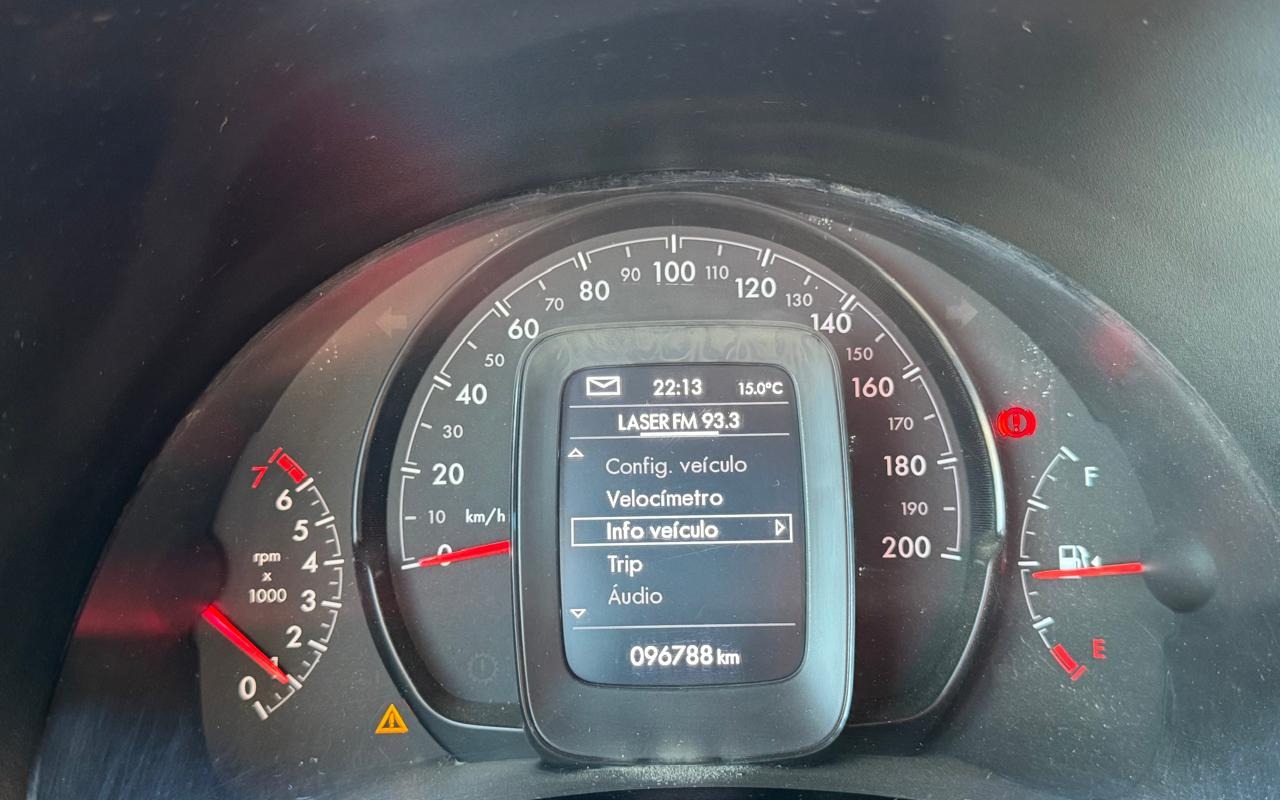 imagem-https://www.socarrao.com.br/sc-vehicle-images-prod/2260733/1782153471018-V2hhdHNBcHAgSW1hZ2UgMjAyNi0wNi0yMiBhdCAxNS4yNS4wMSAoMykuanBlZw.jpeg