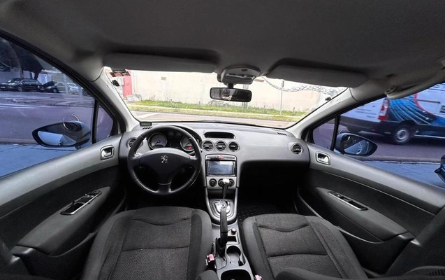 imagem-https://www.socarrao.com.br/sc-vehicle-images-prod/2260895/1782155868074-8207031_10_B_76afd8c852.jpeg