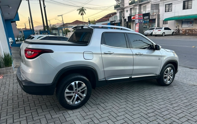 imagem-https://www.socarrao.com.br/sc-vehicle-images-prod/2260968/1782154938710-3dcbf30c-9850-4c73-bdc0-d2b5b92ce286.jpeg