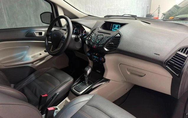 imagem-https://www.socarrao.com.br/sc-vehicle-images-prod/2261057/1789510834833-8187625_13_B_b3b432fe16.jpeg