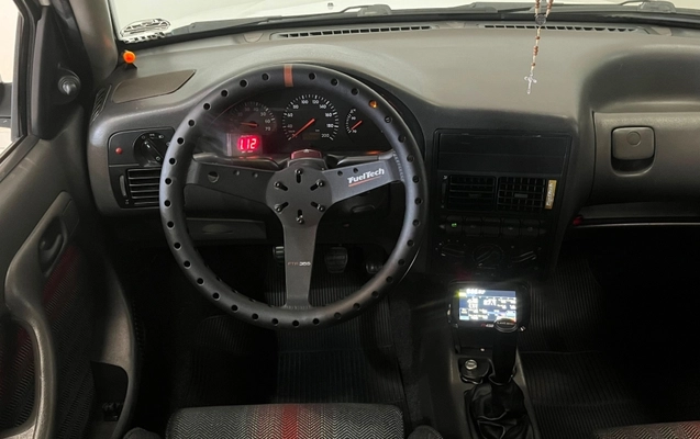 imagem-https://www.socarrao.com.br/sc-vehicle-images-prod/2261077/1789063575418-eODB4dJkfy0PPm788toR8sfgtKTezzog.jpg
