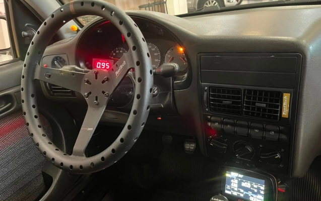 imagem-https://www.socarrao.com.br/sc-vehicle-images-prod/2261077/1789063575438-0hNqNUVR0J2xxTLzSlR5YSgon5DhBa5d.jpg