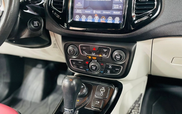 imagem-https://www.socarrao.com.br/sc-vehicle-images-prod/2261136/1782155904258-003_354df98287ae899961fb8c95dcb9c389.jpeg