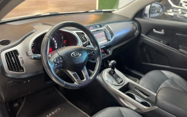 imagem-https://www.socarrao.com.br/sc-vehicle-images-prod/2261192/1787925067659-5nVpVzXLRWok0rHbExUB9k9HEOJmzdFB.jpg