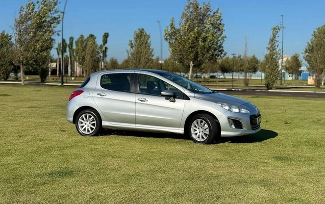 imagem-https://www.socarrao.com.br/sc-vehicle-images-prod/2261267/1784911823477-7950484_8_B_ba6aad1b33.jpeg
