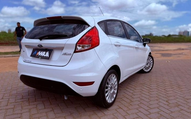 imagem-https://www.socarrao.com.br/sc-vehicle-images-prod/2261388/1784912114487-7749383_6_B_97aed31843.jpeg