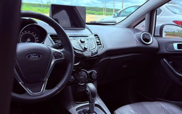 imagem-https://www.socarrao.com.br/sc-vehicle-images-prod/2261388/1784912114491-7749383_5_B_43faa0b2d3.jpeg