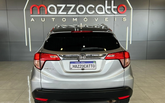 imagem-https://www.socarrao.com.br/sc-vehicle-images-prod/2261512/1782157888178-003_1fac17275d8c327b167c423405d32eee.jpeg