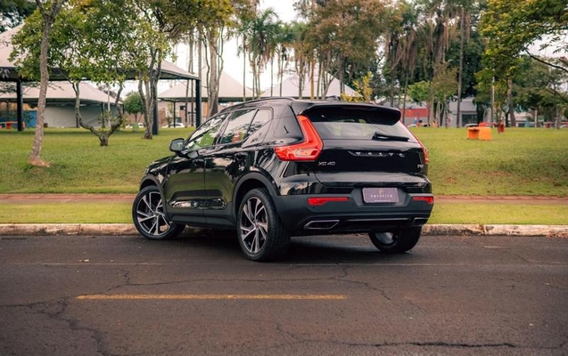 imagem-https://www.socarrao.com.br/sc-vehicle-images-prod/2261539/1782159314860-8144719_11_B_7f0f87bdba.jpeg