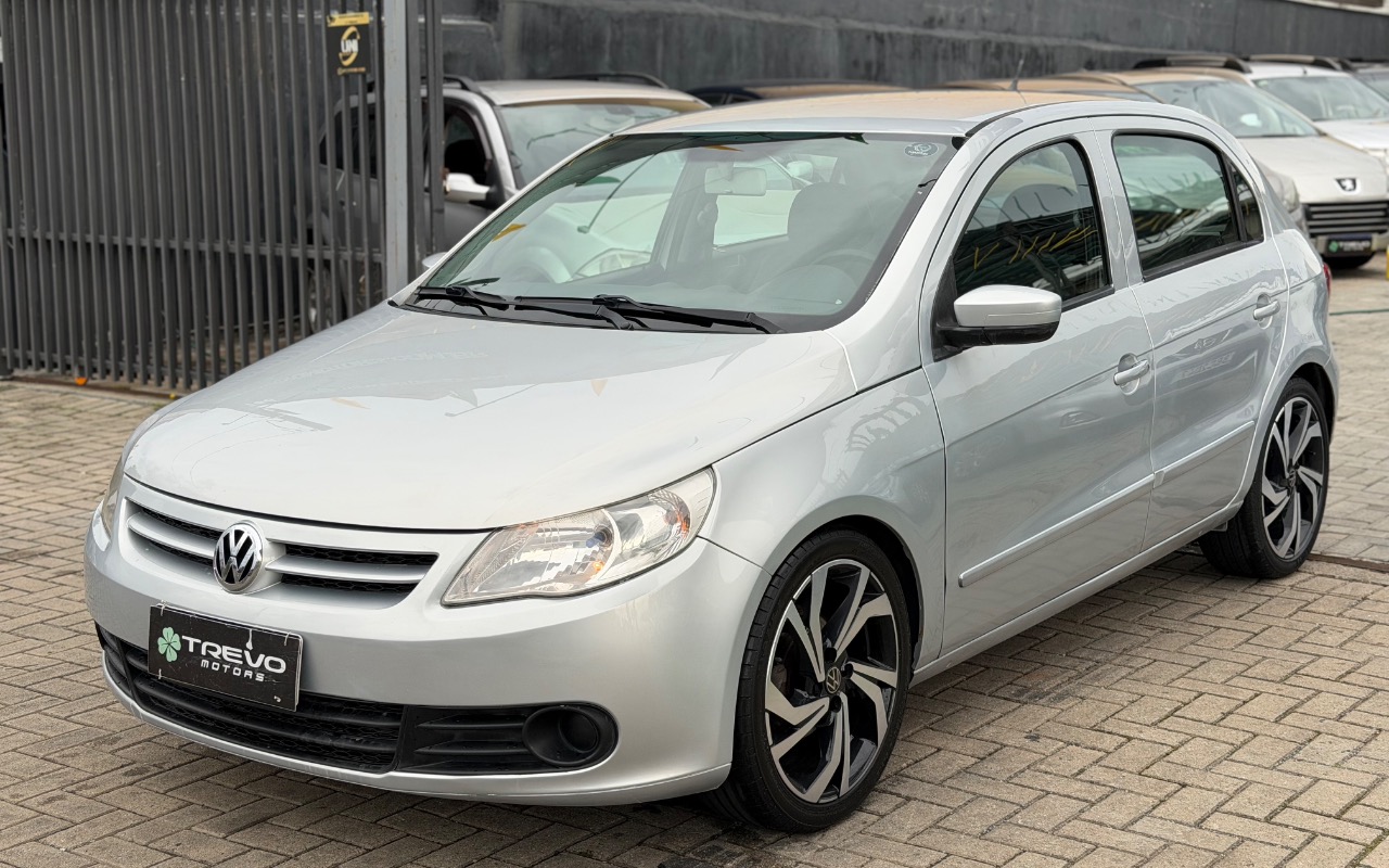 Volkswagen Gol (novo) 1.6 Mi Total Flex 8V 4p na cor Prata em Curitiba / PR - 2261576