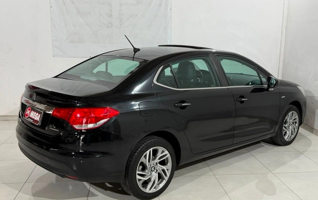 imagem-https://www.socarrao.com.br/sc-vehicle-images-prod/2261694/1782158866439-a0a1e4cfb9b74ba59eaa53b818439ac3_1782158778970.jpg