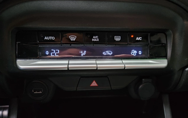 imagem-https://www.socarrao.com.br/sc-vehicle-images-prod/2261786/1782159466192-V2hhdHNBcHAgSW1hZ2UgMjAyNi0wNi0yMiBhdCAxNi4xNi4xMCAoMSkuanBlZw.jpeg