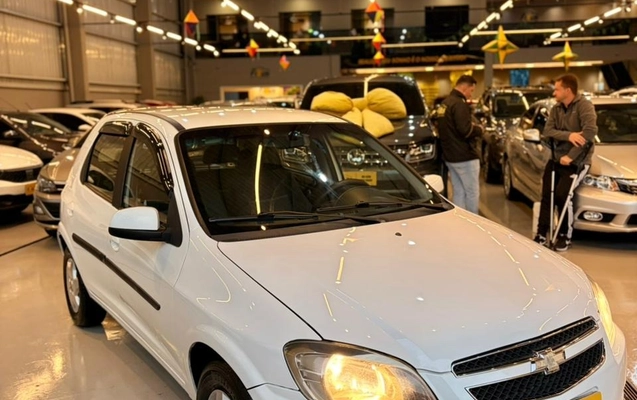 imagem-https://www.socarrao.com.br/sc-vehicle-images-prod/2262061/1782160645649-b9d0b312-0971-48a7-9dd1-cb1f945eb259.jpg