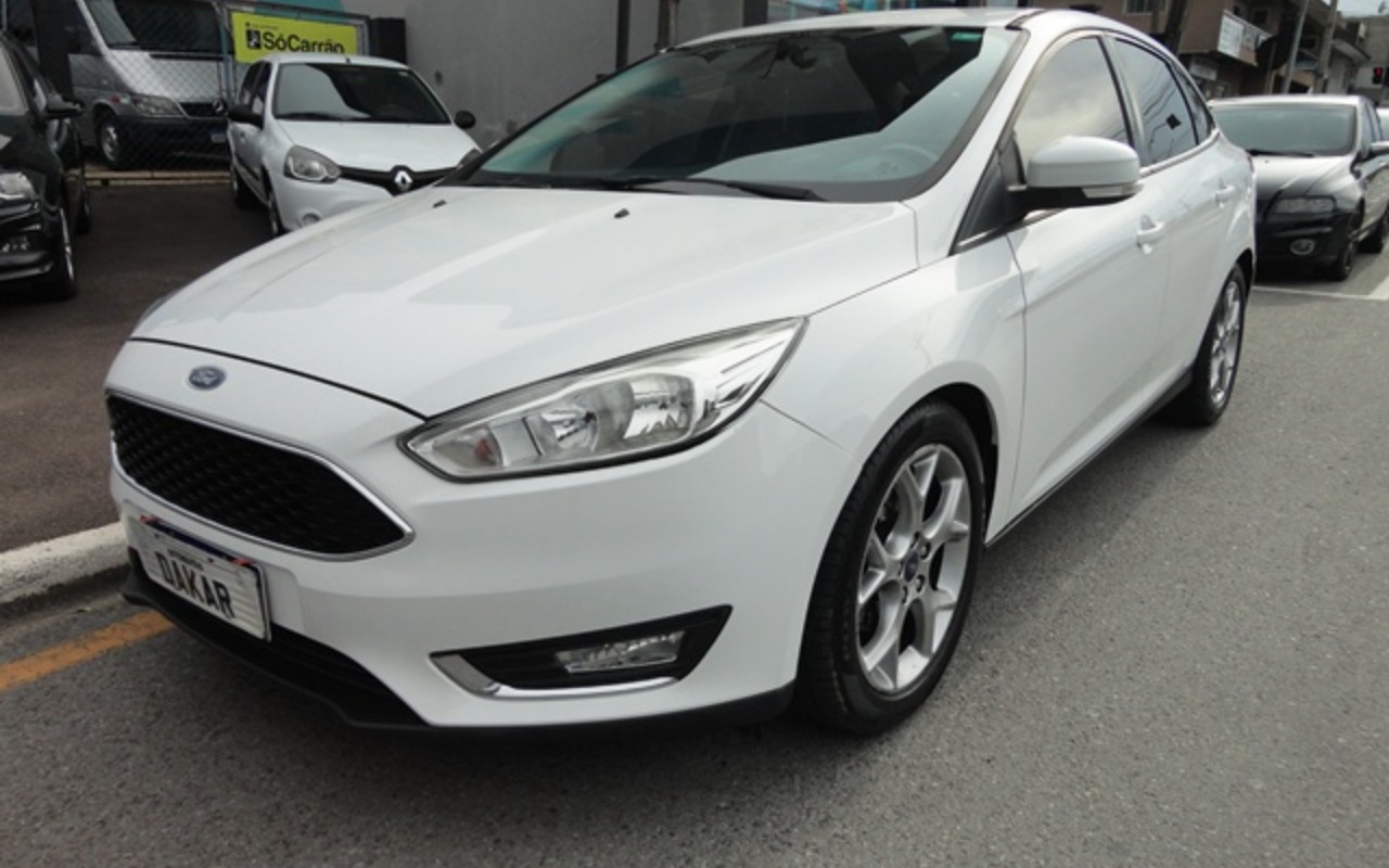 Ford Focus TITA/TITA Plus 2.0 Flex 5p Aut. na cor Branco em Araucária / PR - 2262193