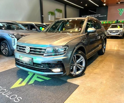 Volkswagen Tiguan 2019 Cinza — foto 1 de 3