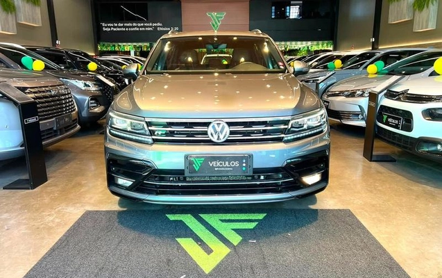 imagem-https://www.socarrao.com.br/sc-vehicle-images-prod/2262350/1786893161221-8207472_1_B_cf2f8eb74a.jpeg