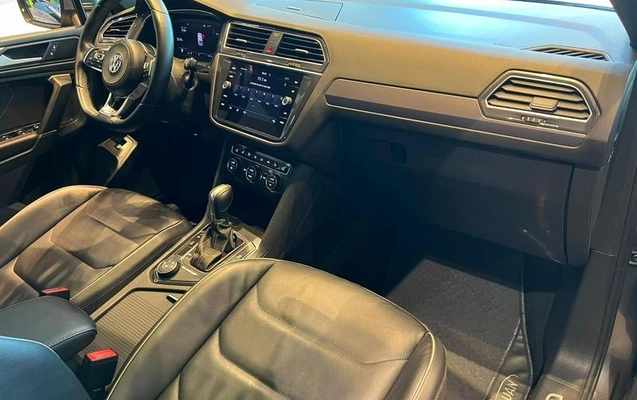 imagem-https://www.socarrao.com.br/sc-vehicle-images-prod/2262350/1786893161233-8207472_12_B_3cba8b1b1d.jpeg