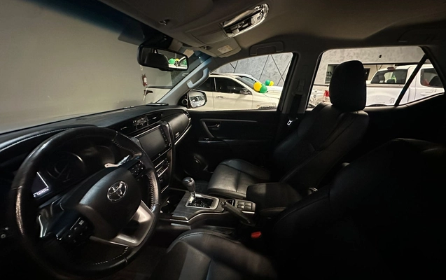 imagem-https://www.socarrao.com.br/sc-vehicle-images-prod/2262999/1786493996000-c6ee00ddc6344d0d9fc69d79019d3dae_1782168169585.jpg