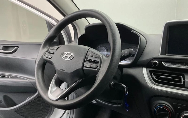 imagem-https://www.socarrao.com.br/sc-vehicle-images-prod/2271722/1785248293808-8211959_7_B_304954b95f.jpeg