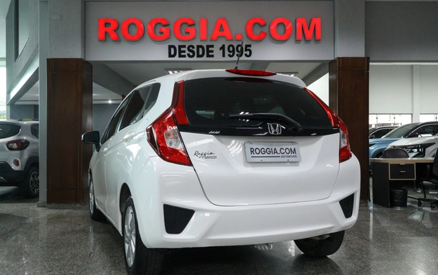 imagem-https://www.socarrao.com.br/sc-vehicle-images-prod/2272248/1782219277652-d285061d-88f8-4b11-9ce2-bd15b9813032.jpg