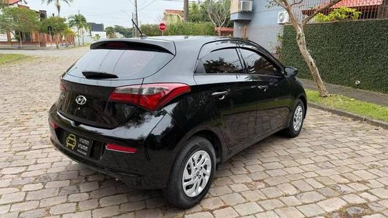 imagem-https://www.socarrao.com.br/sc-vehicle-images-prod/2272283/1782219423810-hyundai-hb20-1.0-comfort-12v-flex-4p-manual-wmimagem08581848678.jpg
