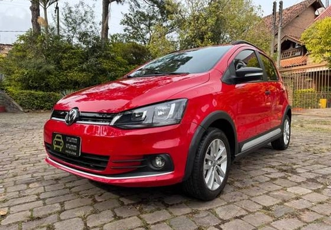Volkswagen Fox 2017 Vermelho — foto 1 de 3