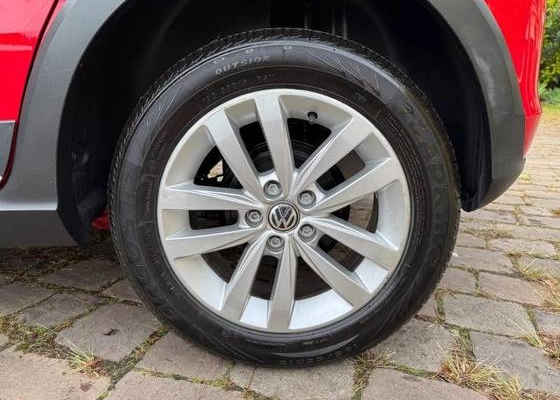 imagem-https://www.socarrao.com.br/sc-vehicle-images-prod/2272284/1782219423867-volkswagen-fox-1.0-mpi-track-12v-flex-4p-manual-wmimagem16332436126.jpg