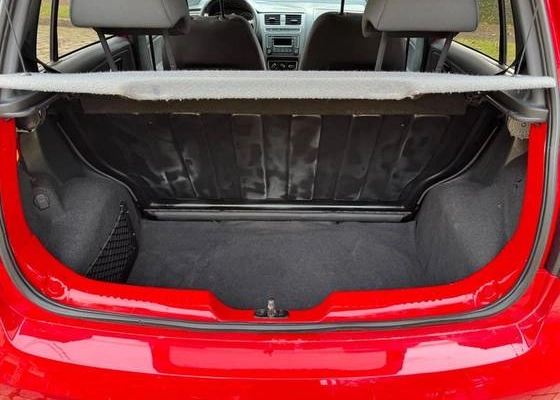 imagem-https://www.socarrao.com.br/sc-vehicle-images-prod/2272284/1782219423869-volkswagen-fox-1.0-mpi-track-12v-flex-4p-manual-wmimagem16332502598.jpg