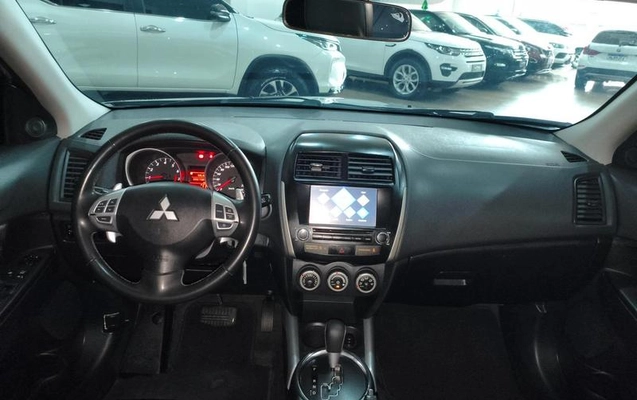 imagem-https://www.socarrao.com.br/sc-vehicle-images-prod/2272511/1782995467480-8209923_12_B_244c570b5f.jpeg