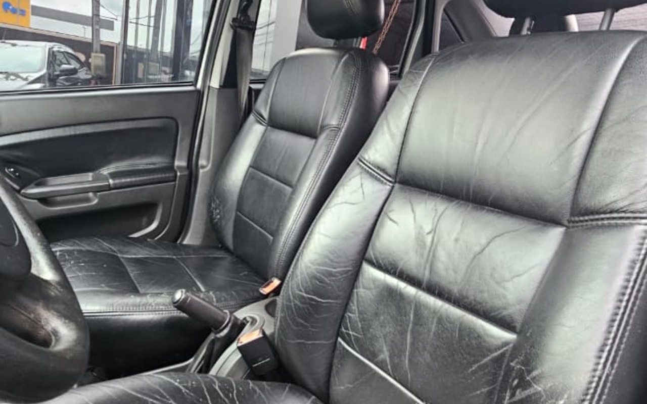imagem-https://www.socarrao.com.br/sc-vehicle-images-prod/2272903/1782222256094-NWZkZTdkZmItNjM3Ni00MWVjLTlmM2MtZjAxZWNmNmVmZGFjLmpwZw.jpg