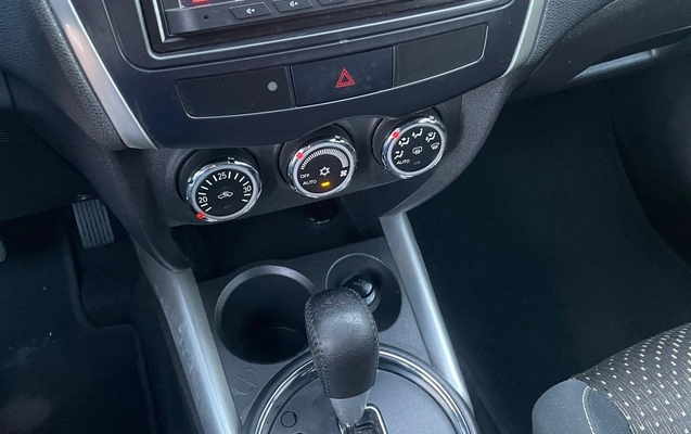 imagem-https://www.socarrao.com.br/sc-vehicle-images-prod/2272976/1786307218631-72e2eb32-97cf-4527-9f11-fd1773a1abea.jpg