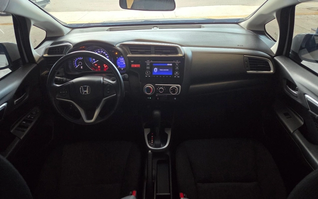 imagem-https://www.socarrao.com.br/sc-vehicle-images-prod/2274494/1788198341063-0e28dcd0d2f54186ae519666aacdd896_1778704330231.jpeg