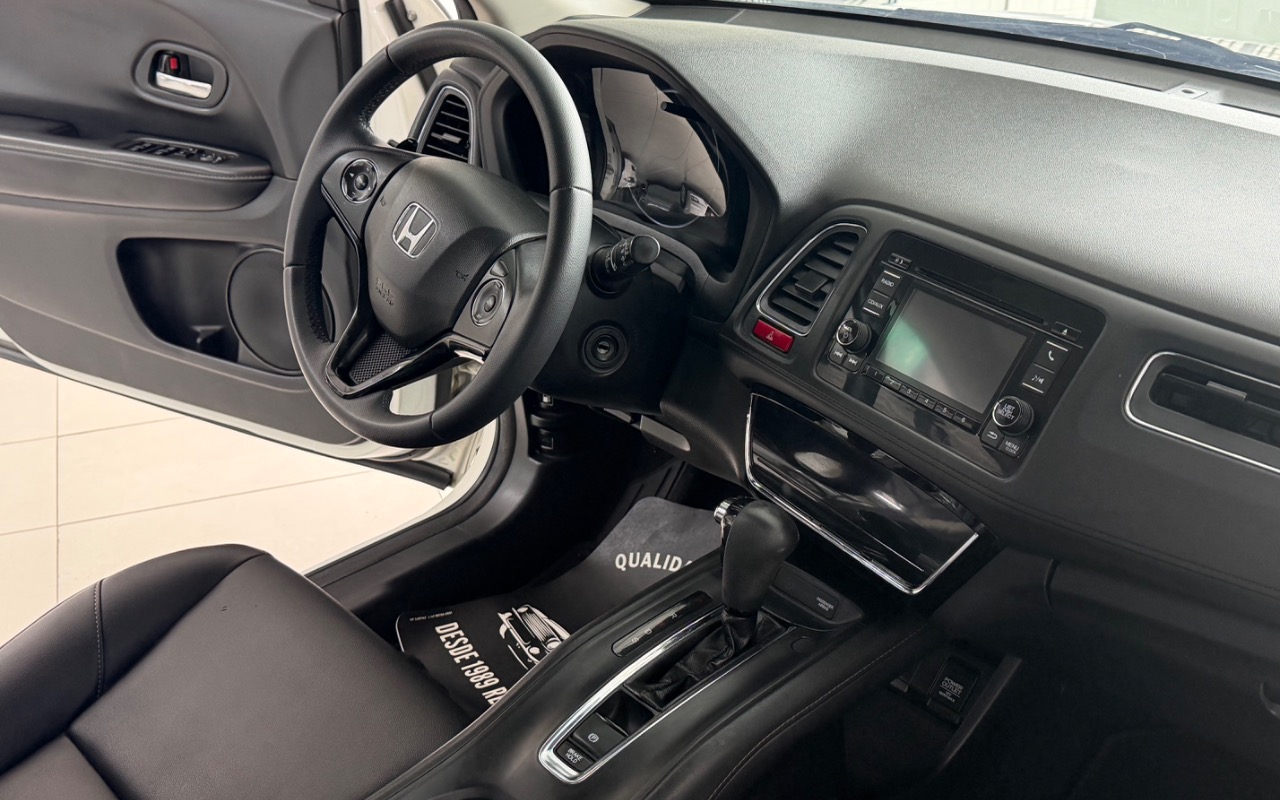 imagem-https://www.socarrao.com.br/sc-vehicle-images-prod/2274928/1782234349030-SU1HXzg4NTMuanBlZw.jpeg