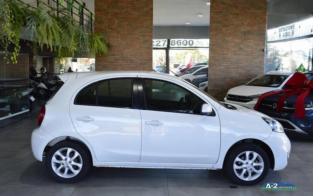 imagem-https://www.socarrao.com.br/sc-vehicle-images-prod/2274987/1786726452548-8213726_5_B_55749cce85.jpeg